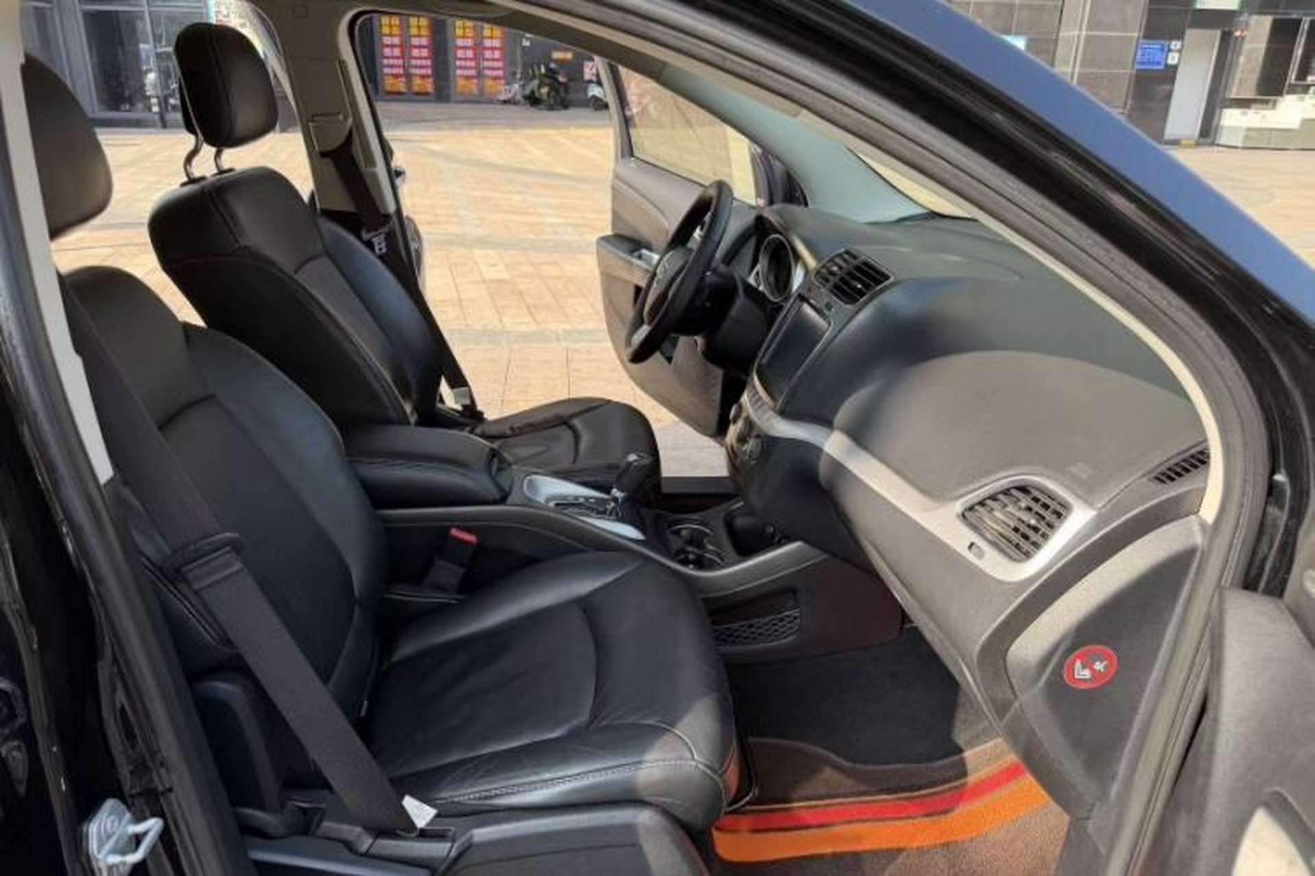 Used Dodge Journey 2015 2.0TD Four-Wheel Drive Luxury Edition Right Front Seat