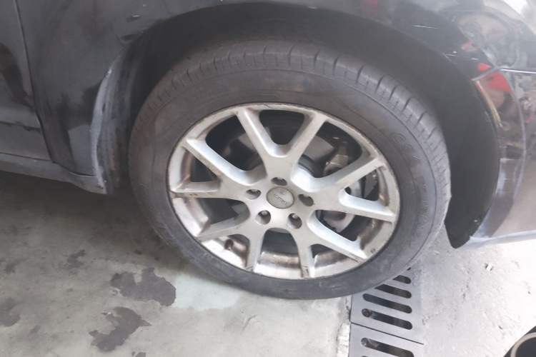 Used Dodge Journey 2015 2.0TD Four-Wheel Drive Luxury Edition Right Front Wheel Hub