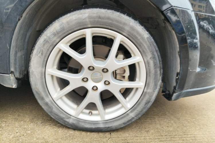 Used Dodge Journey 2015 2.0TD Four-Wheel Drive Luxury Edition Right Front Wheel Hub