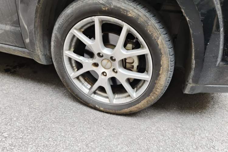 Used Dodge Journey 2015 2.0TD Four-Wheel Drive Luxury Edition Right Front Wheel Hub