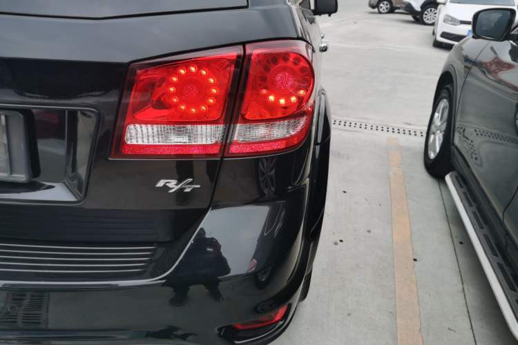 Used Dodge Journey 2015 2.0TD Four-Wheel Drive Luxury Edition Right Rear Taillight