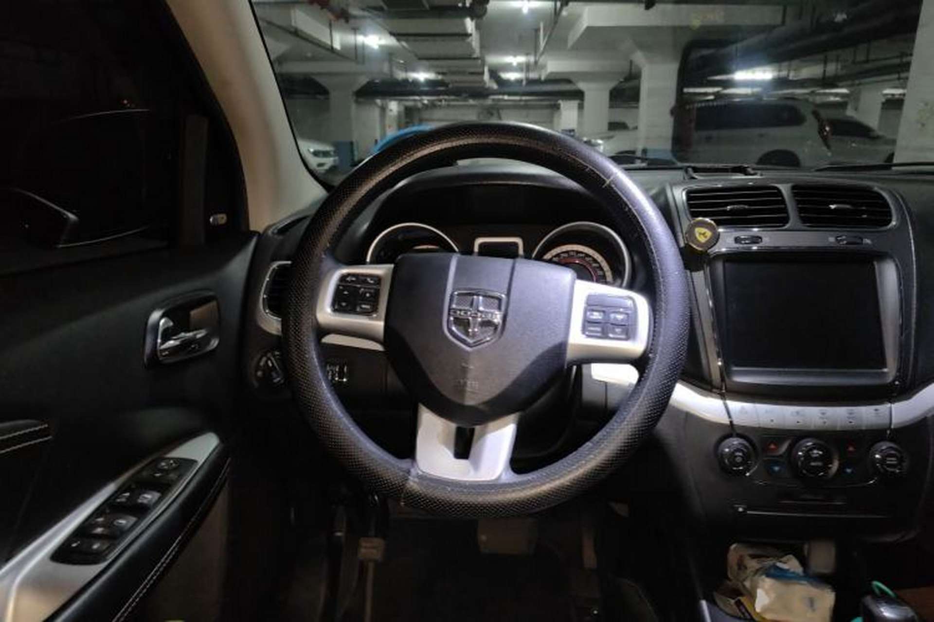 Used Dodge Journey 2015 2.0TD Four-Wheel Drive Luxury Edition Steering Wheel