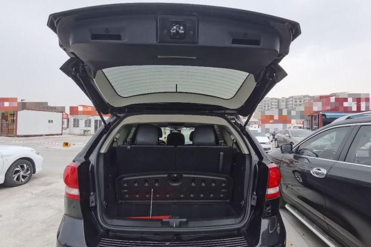 Used Dodge Journey 2015 2.0TD Four-Wheel Drive Luxury Edition Trunk