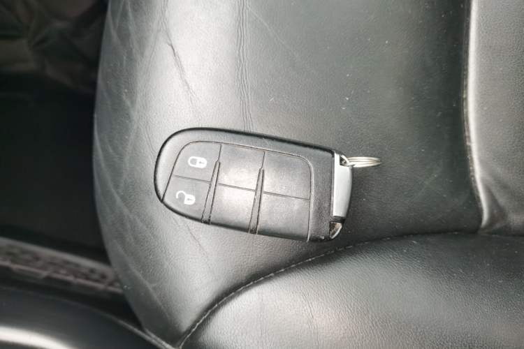 Used Dodge Journey 2015 2.0TD Four-Wheel Drive Luxury Edition Vehicle Key