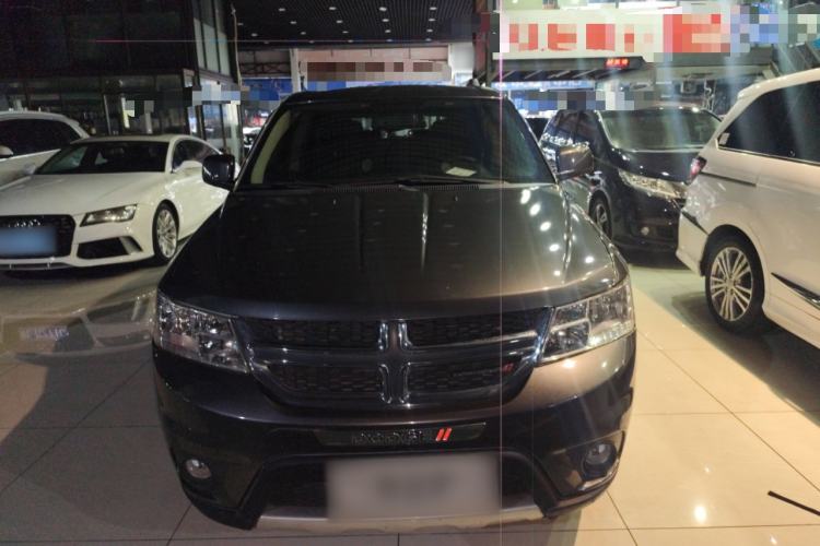 Used Dodge Journey 2015 2.0TD Four-Wheel Drive Luxury Edition Front