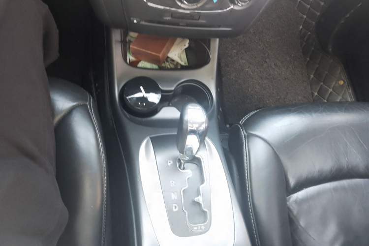 Used Dodge Journey 2015 2.0TD Four-Wheel Drive Luxury Edition Gear Lever