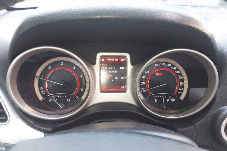 Used Dodge Journey 2015 2.0TD Four-Wheel Drive Luxury Edition Instrument Cluster