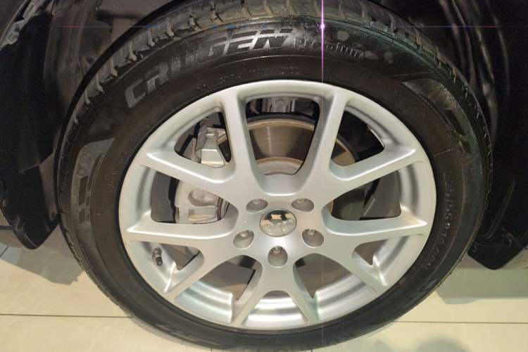Used Dodge Journey 2015 2.0TD Four-Wheel Drive Luxury Edition Left Front Wheel Hub