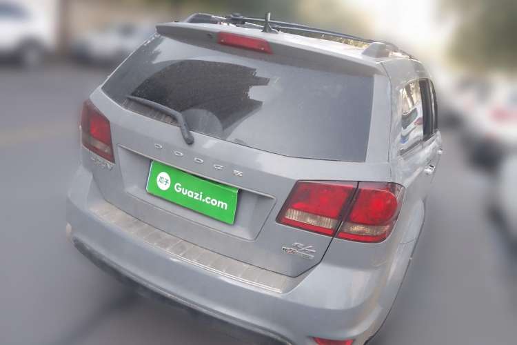 Used Dodge Journey 2015 2.0TD Four-Wheel Drive Luxury Edition Rear Right 45 Deg
