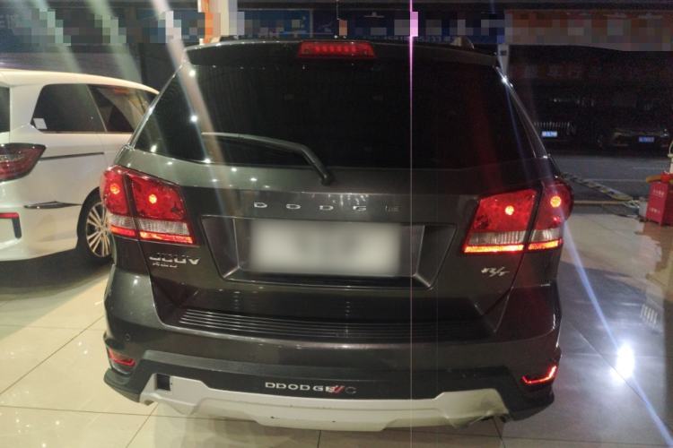 Used Dodge Journey 2015 2.0TD Four-Wheel Drive Luxury Edition Rear