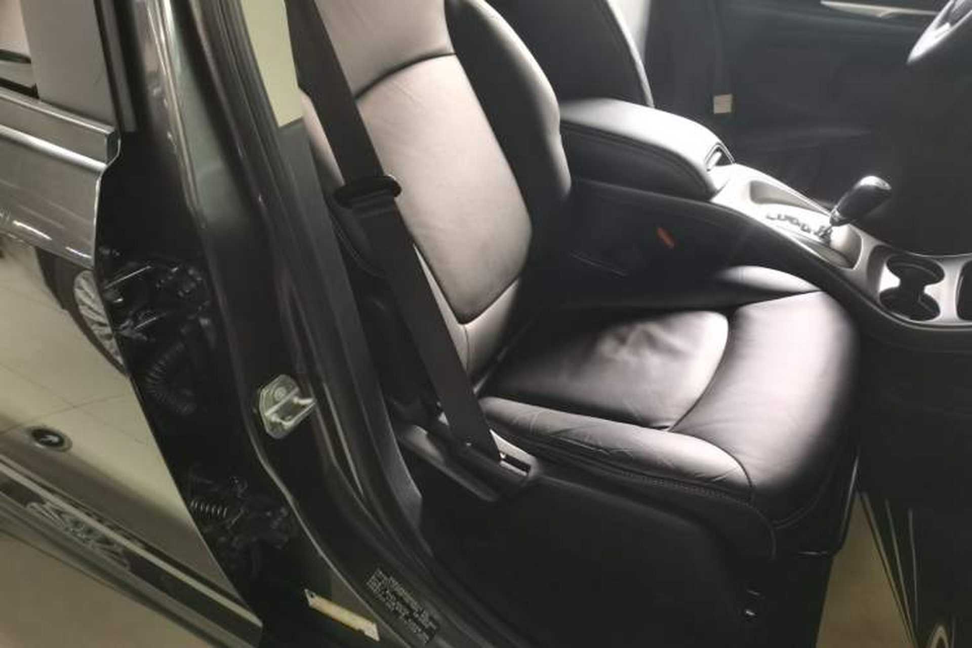 Used Dodge Journey 2015 2.0TD Four-Wheel Drive Luxury Edition Right Front Seat