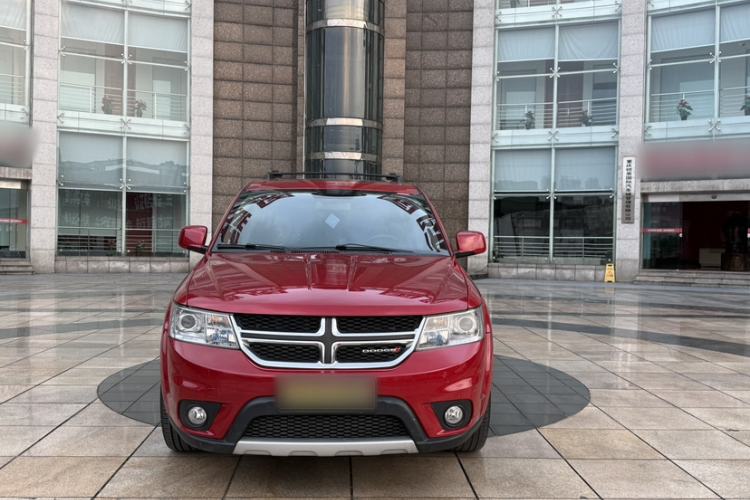 Used Dodge Journey 2015 2.0TD Four-Wheel Drive Luxury Edition Exterior 5