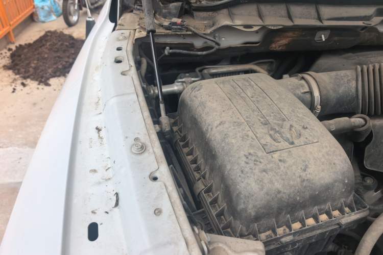 Used Dodge Journey  Engine Bay Right