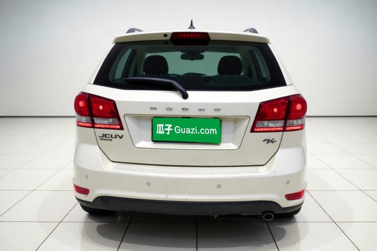 Used Dodge Journey 2015 2.0TD Four-Wheel Drive Luxury Edition Exterior 4