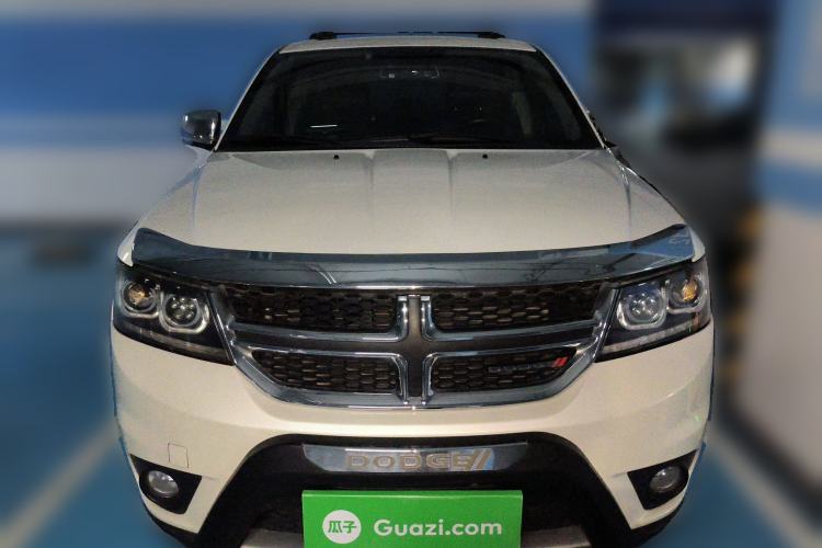 Used Dodge Journey 2015 2.0TD Four-Wheel Drive Luxury Edition Front