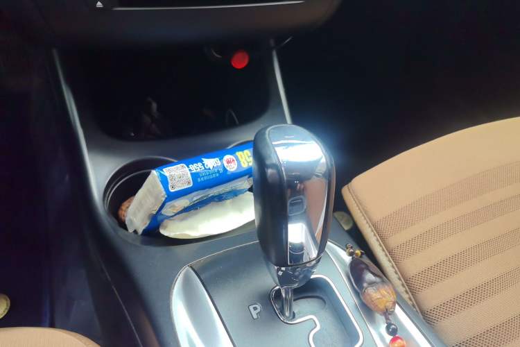 Used Dodge Journey 2015 2.0TD Four-Wheel Drive Luxury Edition Gear Lever