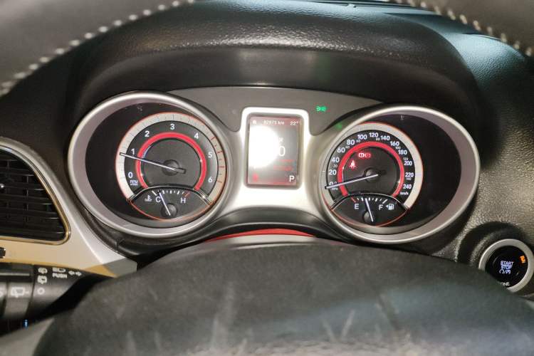 Used Dodge Journey 2015 2.0TD Four-Wheel Drive Luxury Edition Instrument Cluster