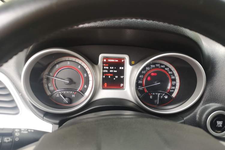 Used Dodge Journey 2015 2.0TD Four-Wheel Drive Luxury Edition Instrument Cluster