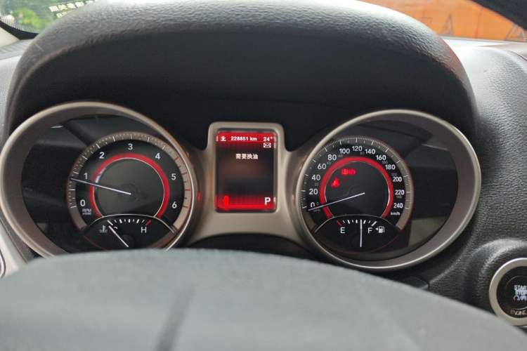 Used Dodge Journey 2015 2.0TD Four-Wheel Drive Luxury Edition Instrument Cluster