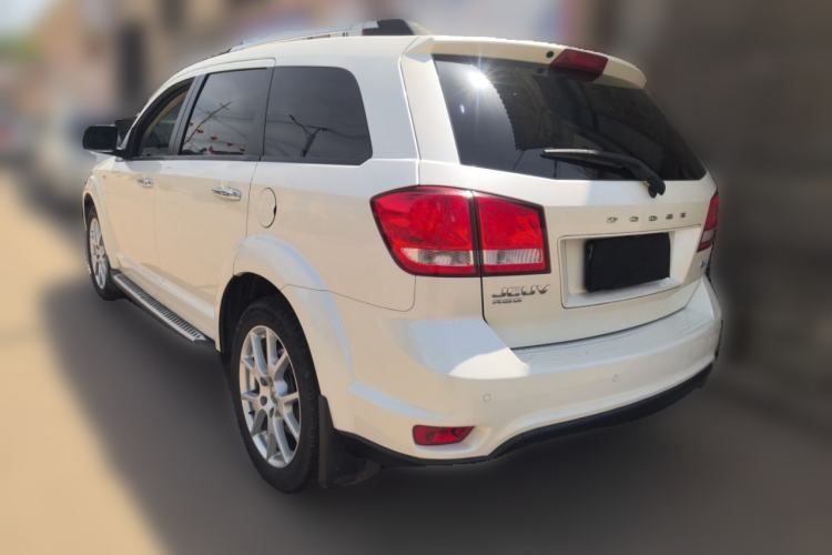 Used Dodge Journey 2015 2.0TD Four-Wheel Drive Luxury Edition Rear Left 45 Deg