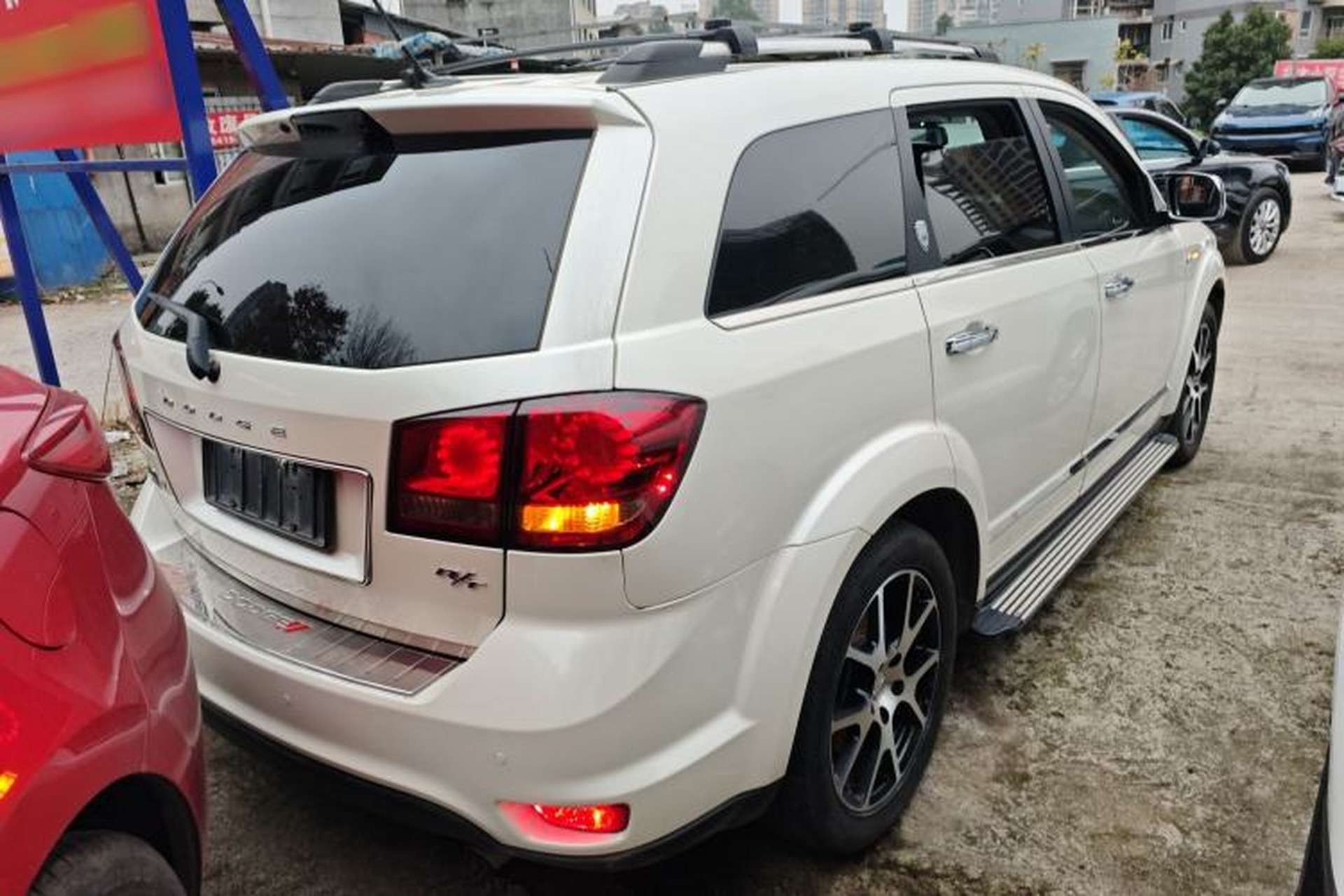 Used Dodge Journey 2015 2.0TD Four-Wheel Drive Luxury Edition Rear Right 45 Deg