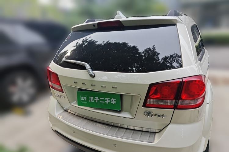 Used Dodge Journey 2015 2.0TD Four-Wheel Drive Luxury Edition Rear