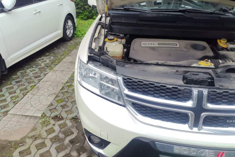 Used Dodge Journey 2015 2.0TD Four-Wheel Drive Luxury Edition Right Front Headlight