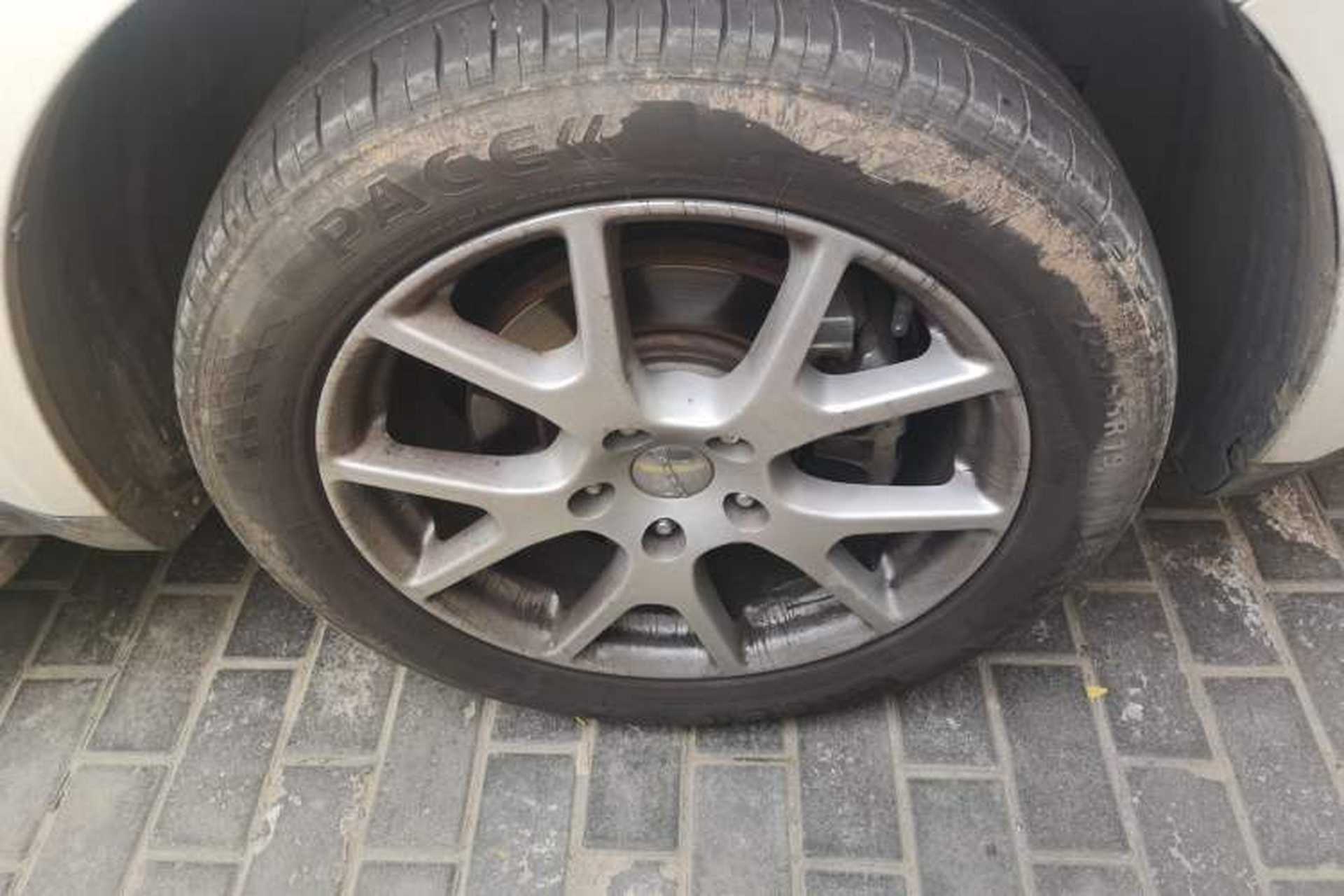 Used Dodge Journey 2015 2.0TD Four-Wheel Drive Luxury Edition Right Front Wheel Hub
