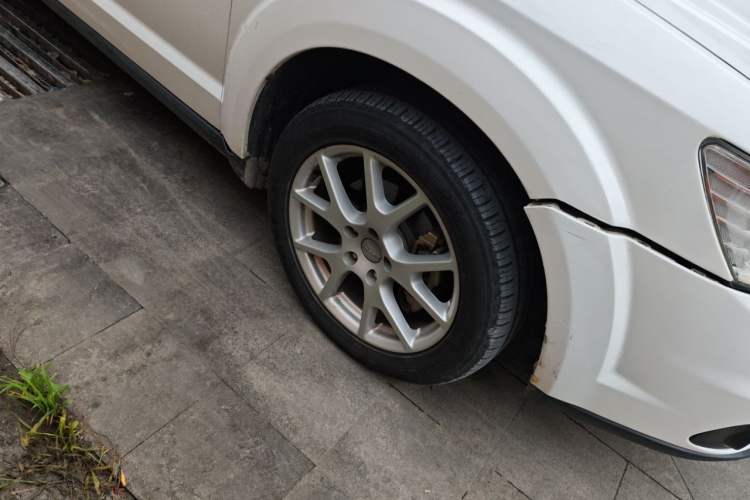 Used Dodge Journey 2015 2.0TD Four-Wheel Drive Luxury Edition Right Front Wheel Hub