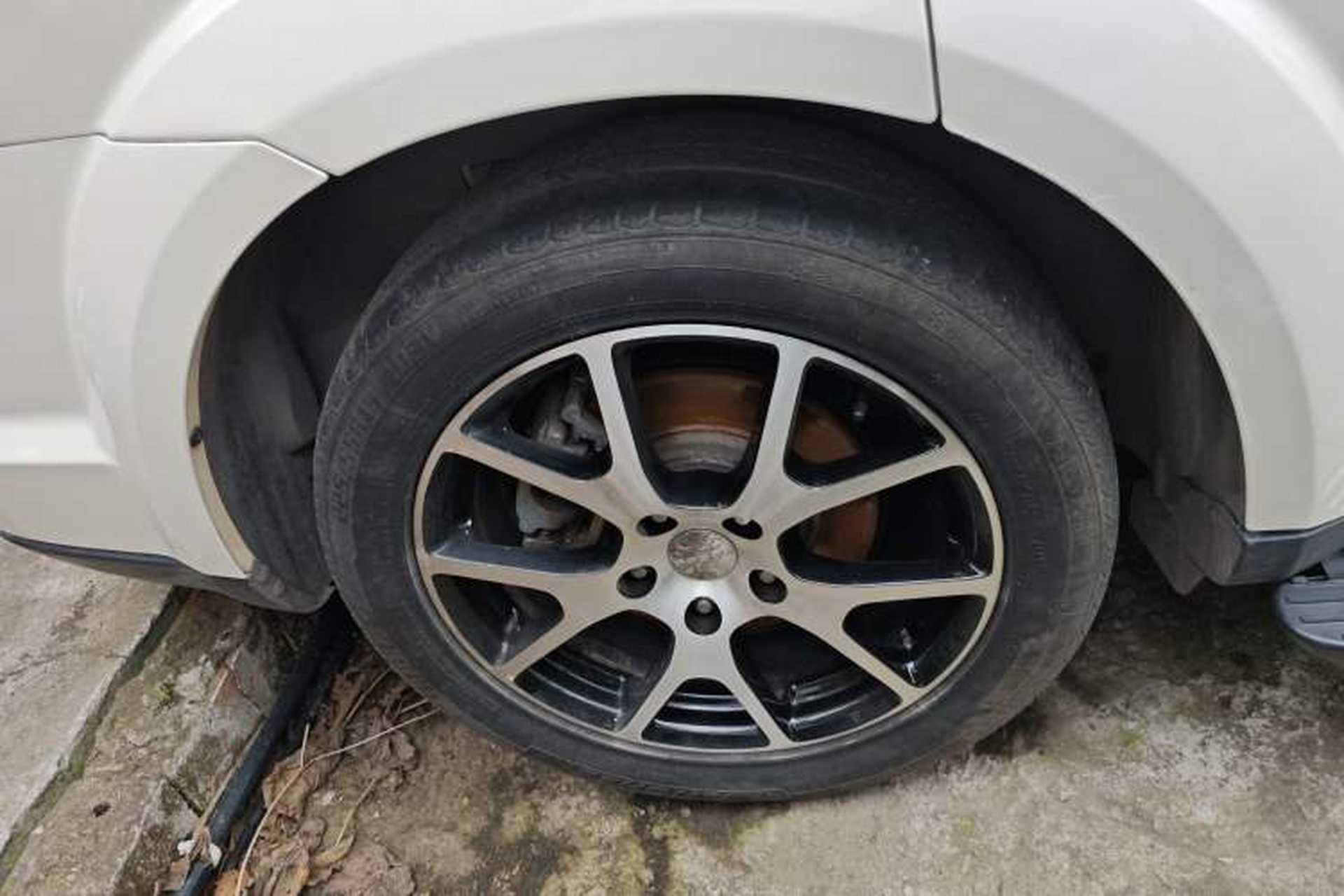 Used Dodge Journey 2015 2.0TD Four-Wheel Drive Luxury Edition Right Rear Wheel Hub
