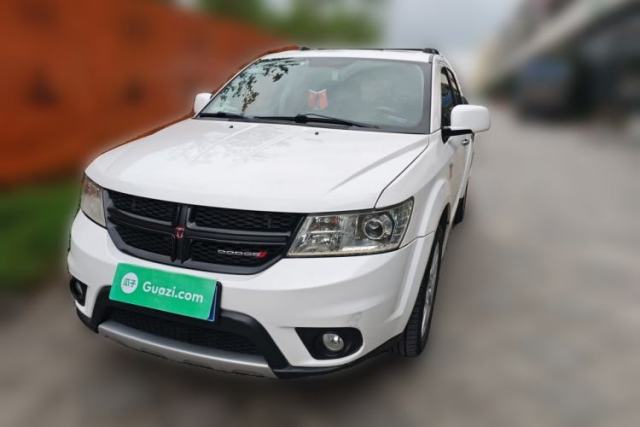 Ojetý Dodge Journey 2015 2.0TD Four-Wheel Drive Luxury Edition