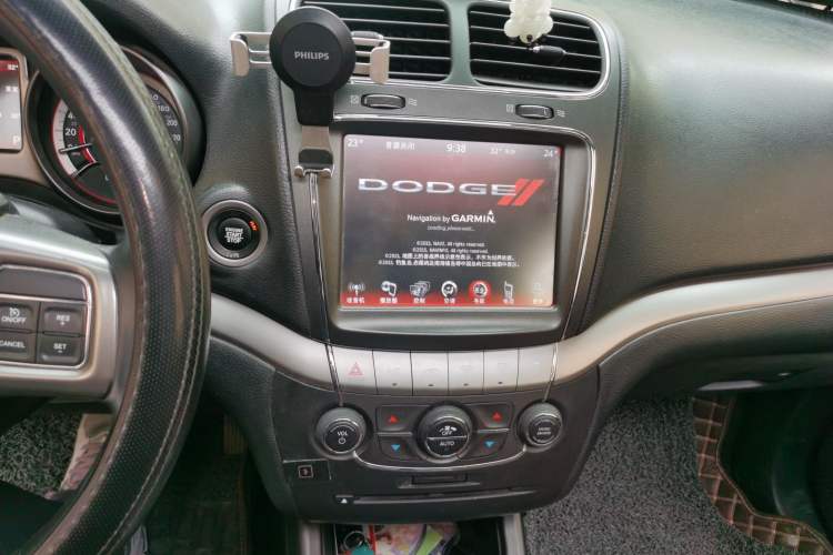 Used Dodge Journey 2016 2.4L Two-Wheel-Drive Touring Edition Audio And AC Panel