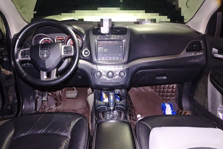 Used Dodge Journey 2016 2.0TD Four-Wheel Drive Touring Edition Center Console