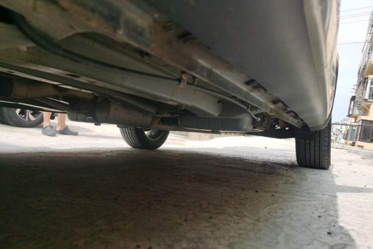 Used Dodge Journey 2016 2.4L Two-Wheel-Drive Touring Edition Chassis Front Left
