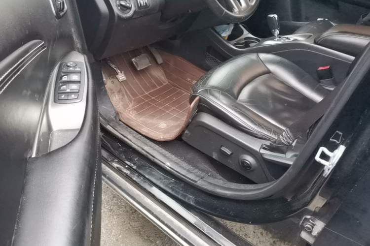 Used Dodge Journey 2016 2.4L Two-Wheel-Drive Touring Edition Driver Seat