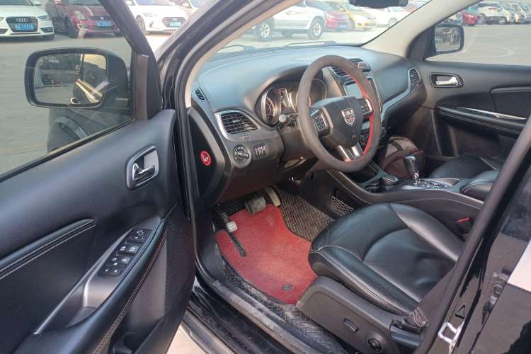 Used Dodge Journey 2016 2.4L Two-Wheel-Drive Touring Edition Driver Seat