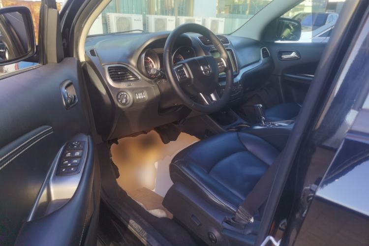 Used Dodge Journey 2016 2.4L Two-Wheel-Drive Touring Edition Driver Seat