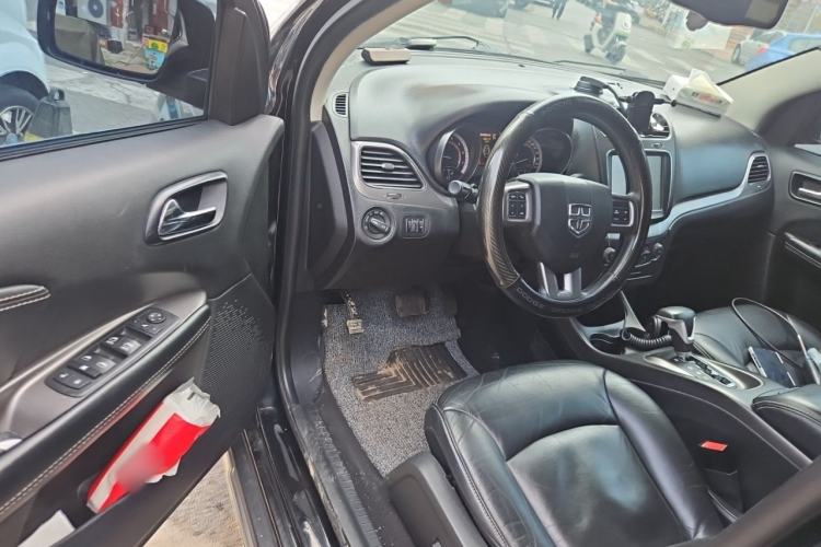 Used Dodge Journey 2016 2.4L Two-Wheel-Drive Touring Edition Driver Seat