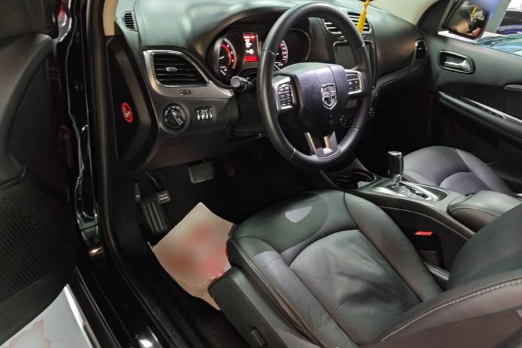 Used Dodge Journey 2016 2.4L Two-Wheel-Drive Touring Edition Driver Seat