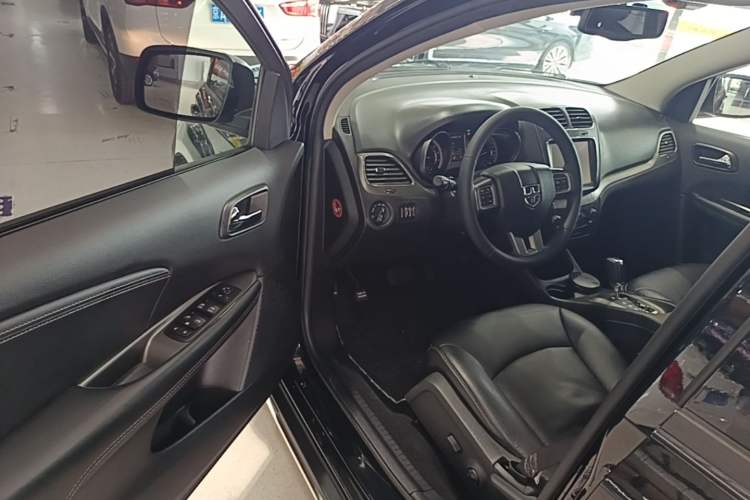 Used Dodge Journey 2016 2.4L Two-Wheel-Drive Touring Edition Driver Seat
