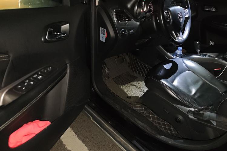 Used Dodge Journey 2016 2.4L Two-Wheel-Drive Touring Edition Driver Seat