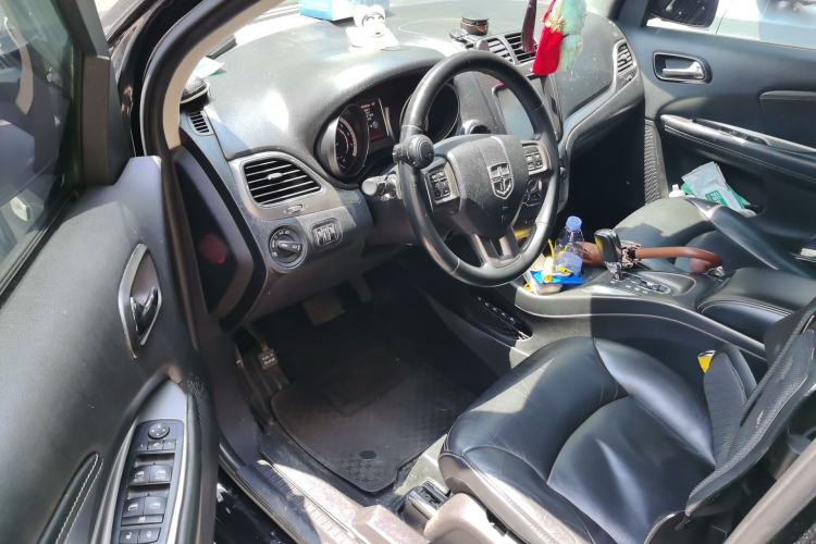 Used Dodge Journey 2016 2.4L Two-Wheel-Drive Touring Edition Driver Seat