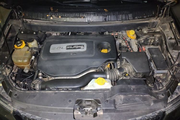 Used Dodge Journey 2016 2.0TD Four-Wheel Drive Touring Edition Engine Bay