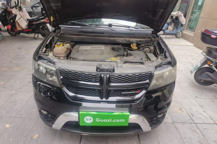 Used Dodge Journey 2016 2.0TD Four-Wheel Drive Touring Edition Engine Bay