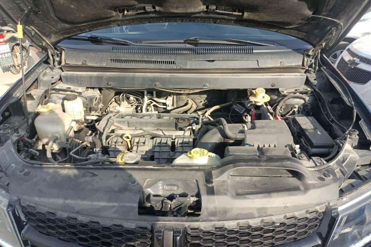 Used Dodge Journey 2016 2.4L Two-Wheel-Drive Touring Edition Engine Bay