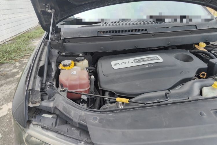 Used Dodge Journey 2016 2.0TD Four-Wheel Drive Touring Edition Engine Bay Right