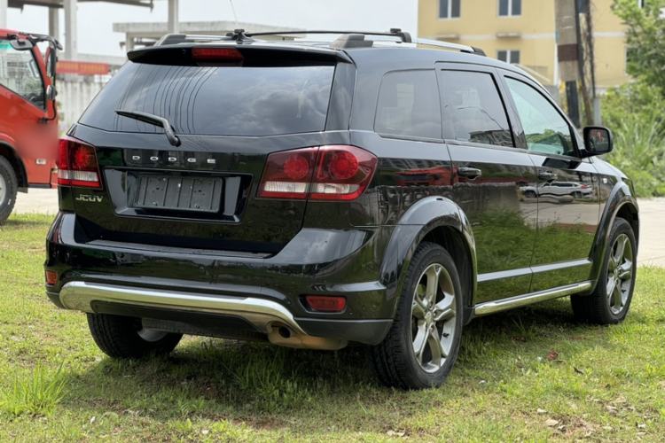 Used Dodge Journey 2016 2.4L Two-Wheel-Drive Touring Edition Exterior 11