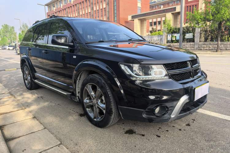 Used Dodge Journey 2016 2.4L Two-Wheel-Drive Touring Edition Exterior 2