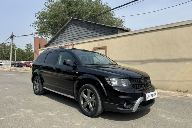 Used Dodge Journey 2016 2.4L Two-Wheel-Drive Touring Edition Exterior 2
