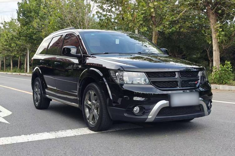 Used Dodge Journey 2016 2.4L Two-Wheel-Drive Touring Edition Exterior 2